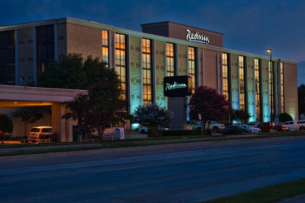 Radisson Hotel Louisville North Jeffersonville Exterior foto